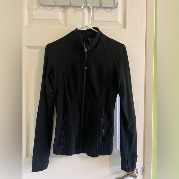 lululemon athletica Jackets & Blazers - Lululemon Define Jacket Luon Size 6 Black